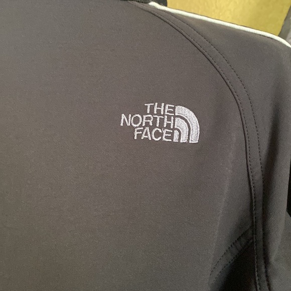 The North Face Light Bomber Jacket - Picture 9 of 12